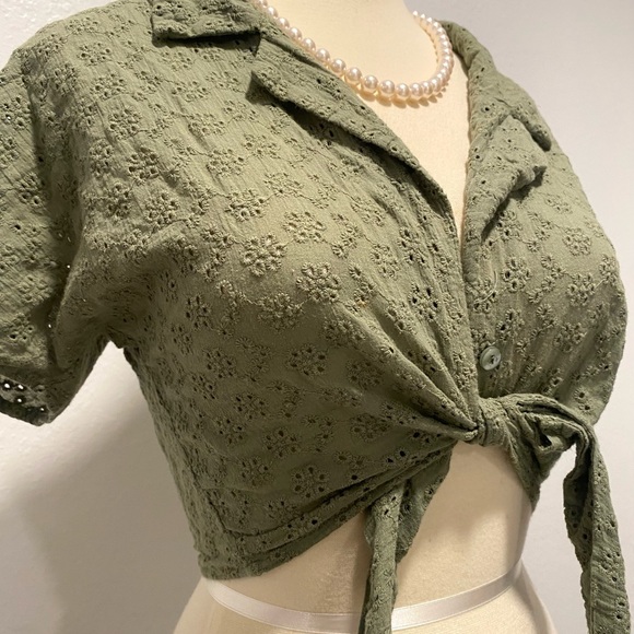 Urban Outfitters Tops - Olive Green Eyelet Tie Front Crop Top Size Medium